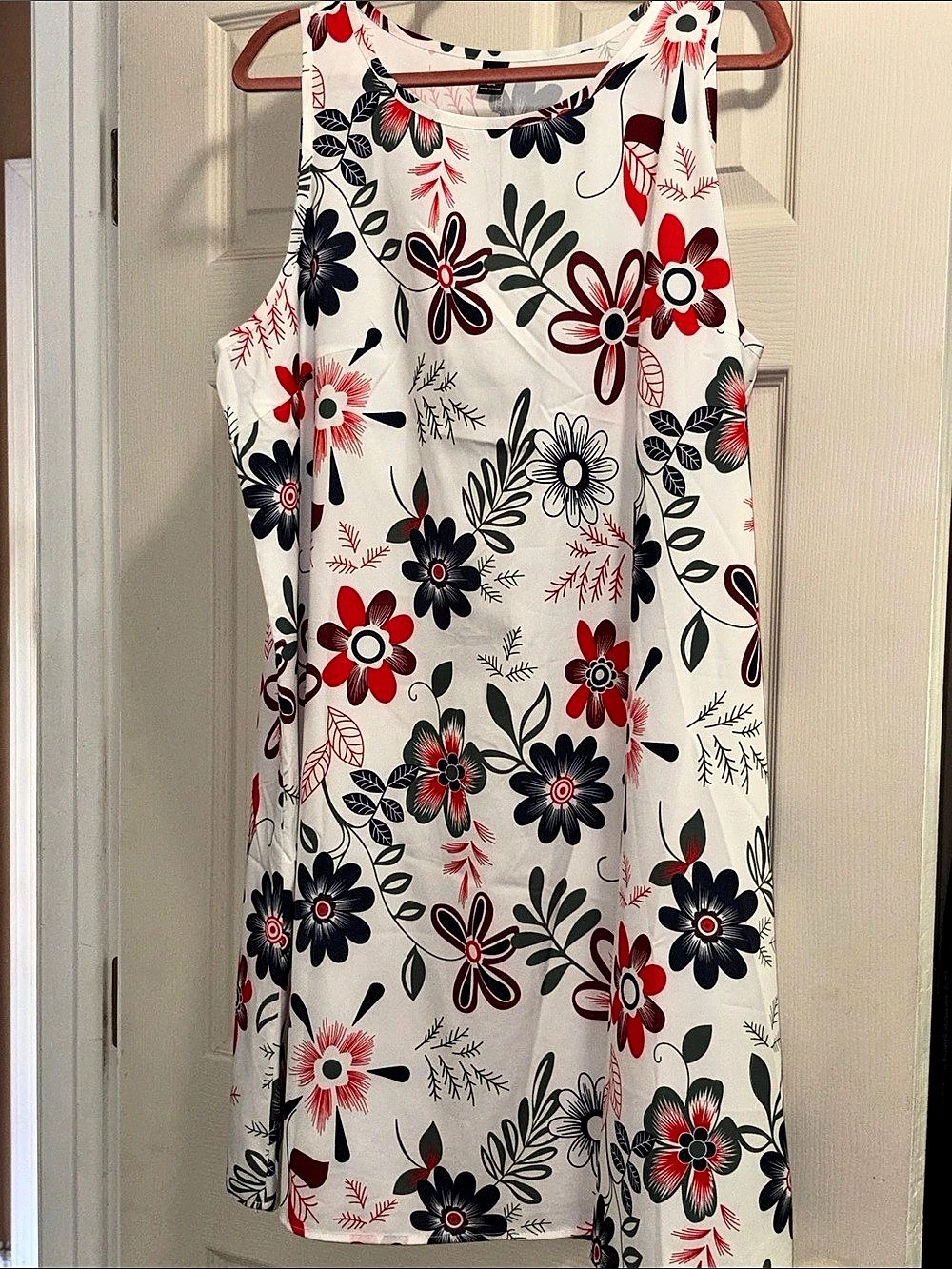 SHEIN Floral Midi Dress in White & Red Size 2XL